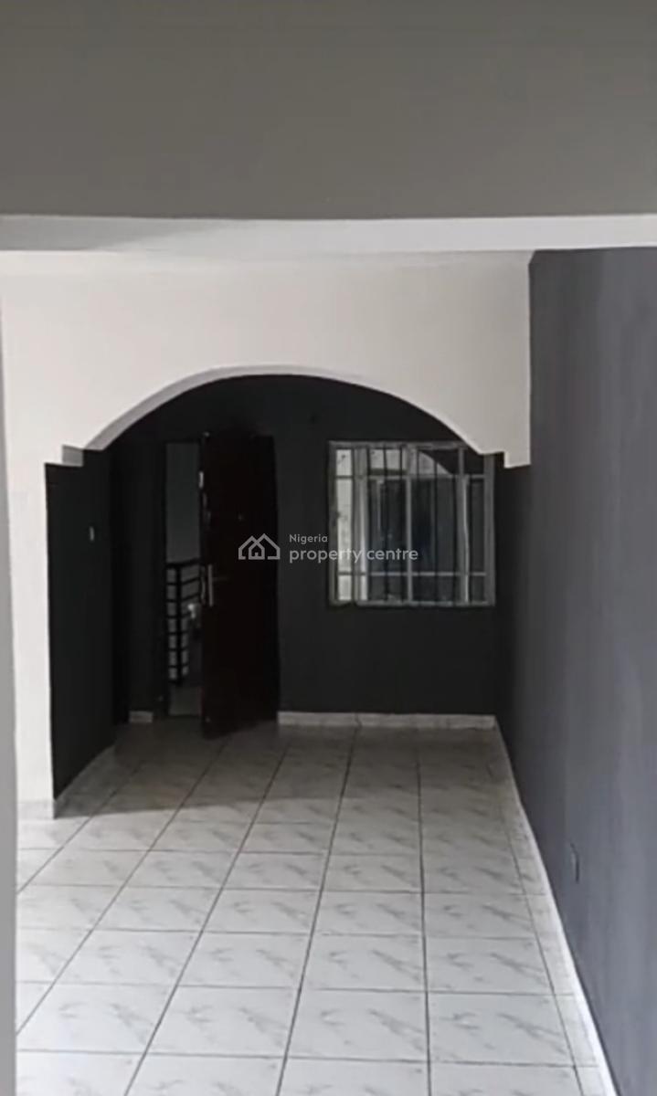 Upstairs 2 Bedroom Apartment at Okun Ajah { Video}, Okun-ajah, Ajah, Lagos, Flat / Apartment for Rent