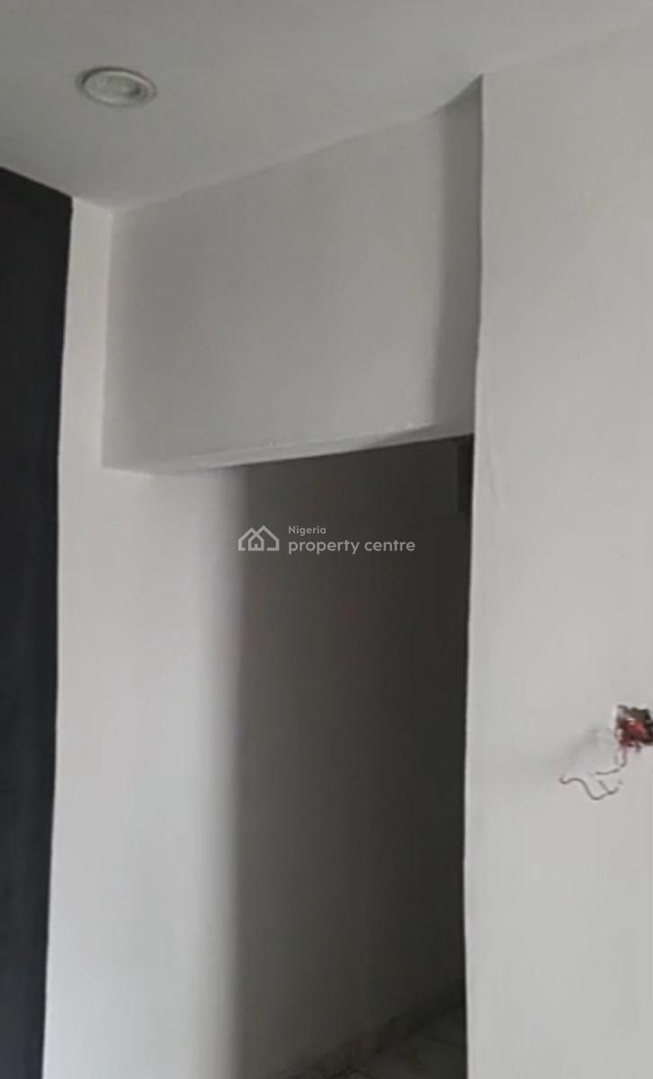Upstairs 2 Bedroom Apartment at Okun Ajah { Video}, Okun-ajah, Ajah, Lagos, Flat / Apartment for Rent