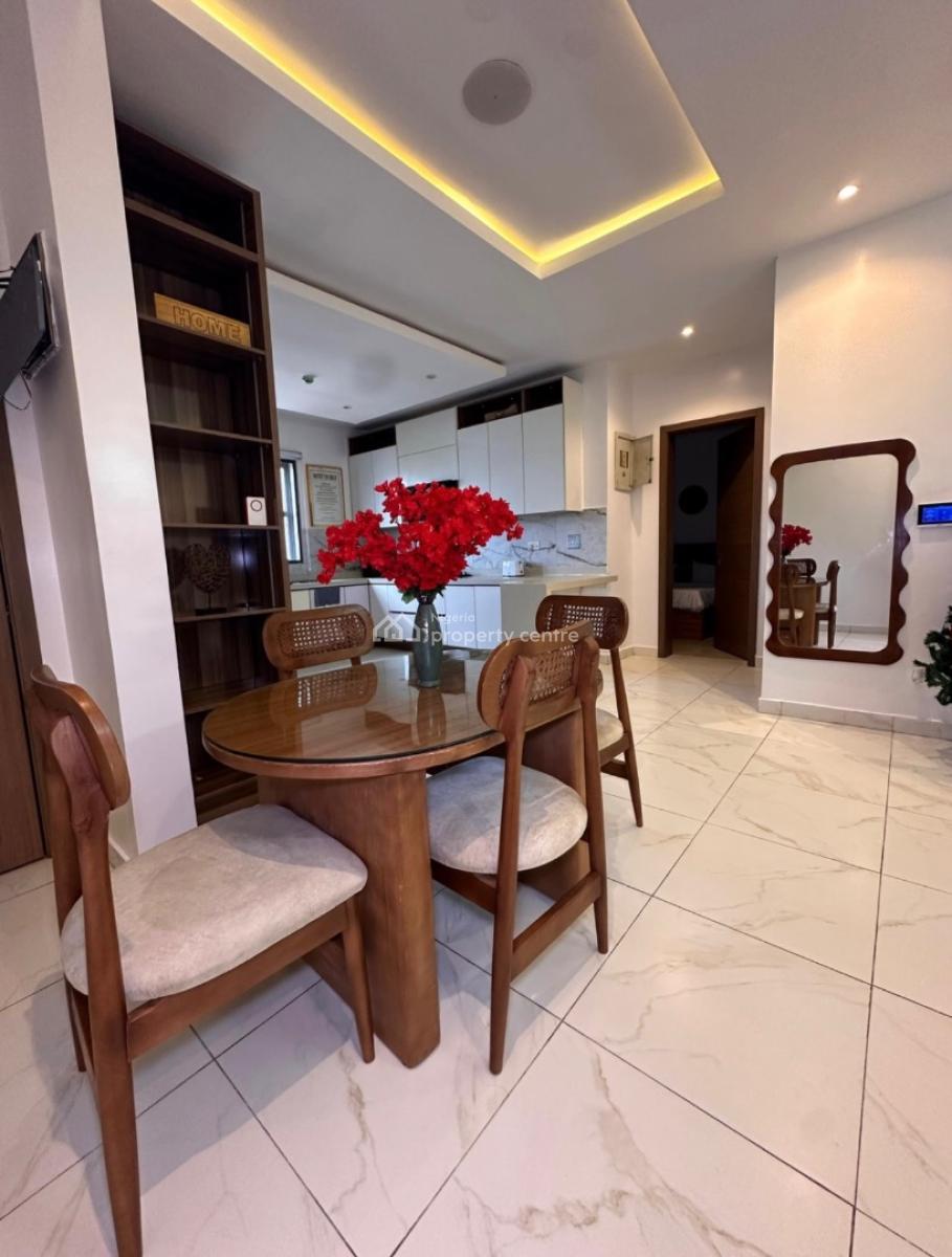 2 Bedroom Apartment in The Heart of Lekki Phase 1, Lekki Phase 1, Lekki Phase 1, Lekki, Lagos, Flat / Apartment Short Let