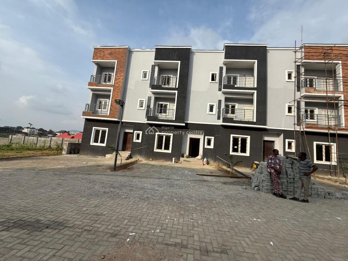 4 Bedroom Terrace with Bq at Kubwa Fo1, Fo1 Layout, Kubwa, Abuja, Terraced Duplex for Sale