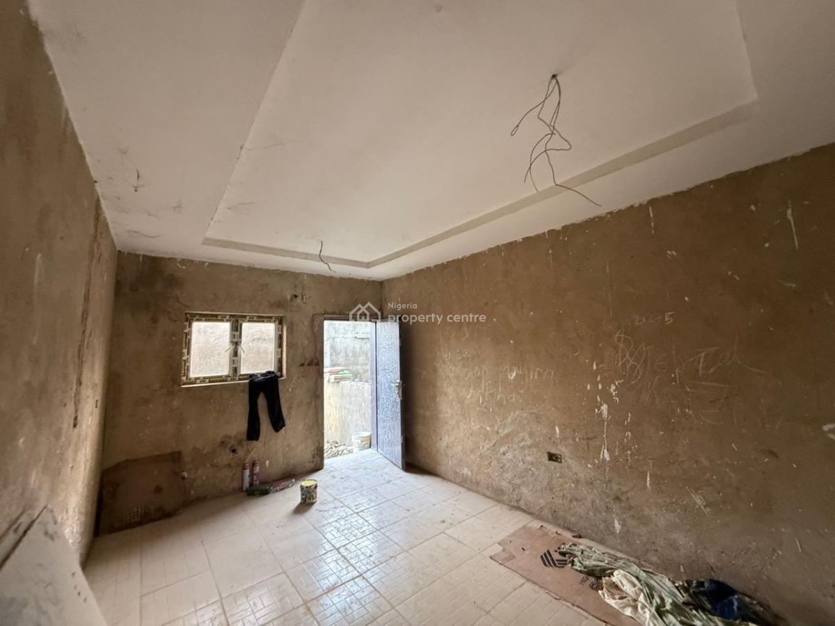 4 Bedroom Terrace with Bq at Kubwa Fo1, Fo1 Layout, Kubwa, Abuja, Terraced Duplex for Sale