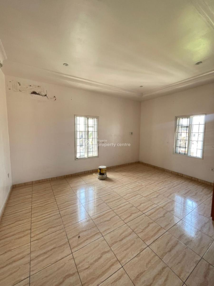Spacious 2bedroom Apartment (upstairs), Ikota, Lekki, Lagos, Flat / Apartment for Rent