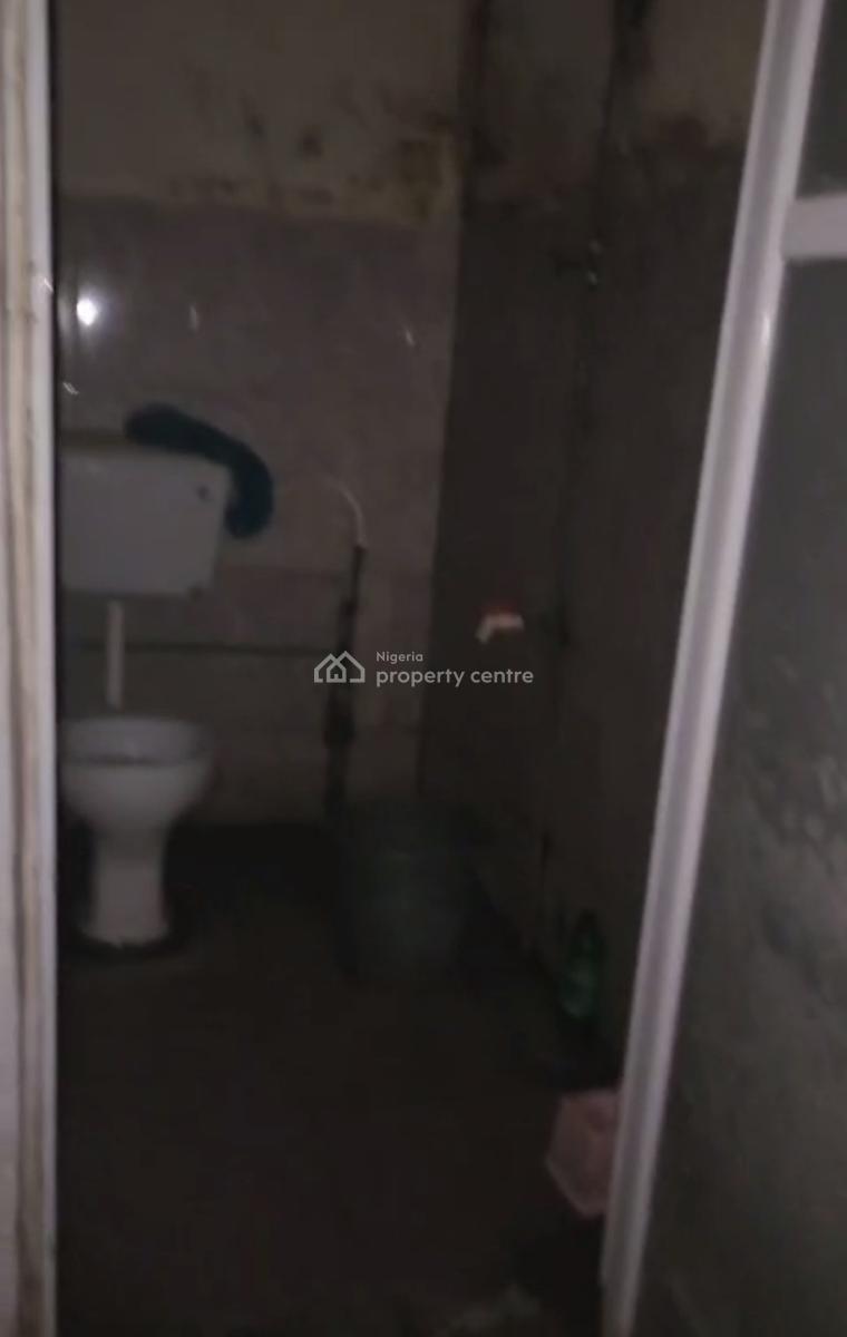 Spacious Standard 140 Sqm Open Plan Office Space with in-built Toilet, Sabo, Yaba, Lagos, Office Space for Rent