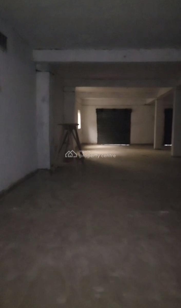 Spacious Standard 140 Sqm Open Plan Office Space with in-built Toilet, Sabo, Yaba, Lagos, Office Space for Rent