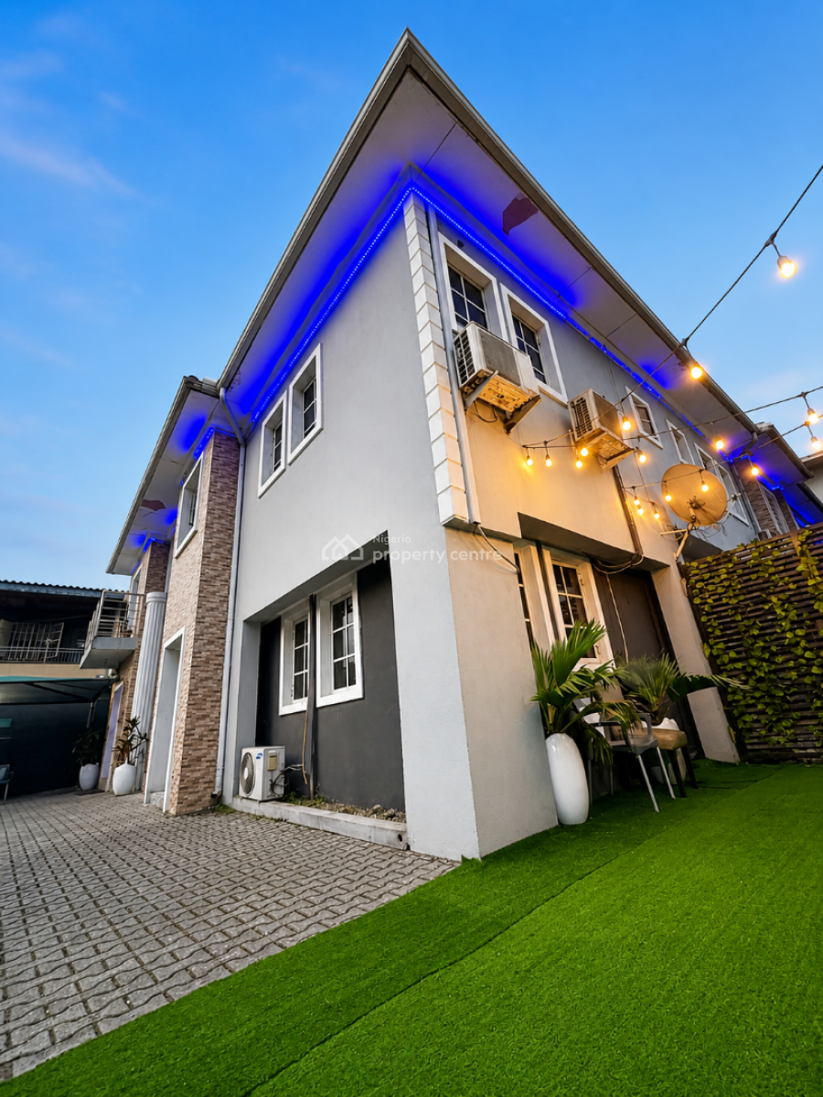 14 Room Hotel for Lease, Around Shoprite, Ikeja, Lagos, Hotel / Guest House for Rent