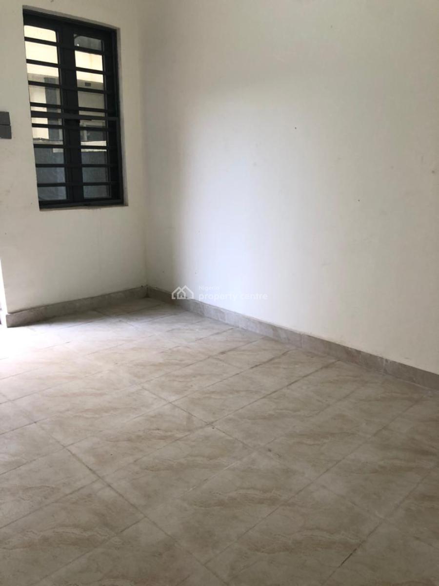 Luxury Bq with Enough Space  24 Hours Light, Ogombo Road, Ajah, Lagos, Self Contain (single Rooms) for Rent