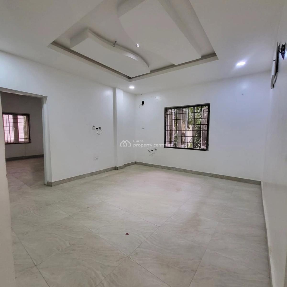 4 Bedrooms Terrace Duplex with a Room Bq, Guzape District, Abuja, Terraced Duplex for Sale
