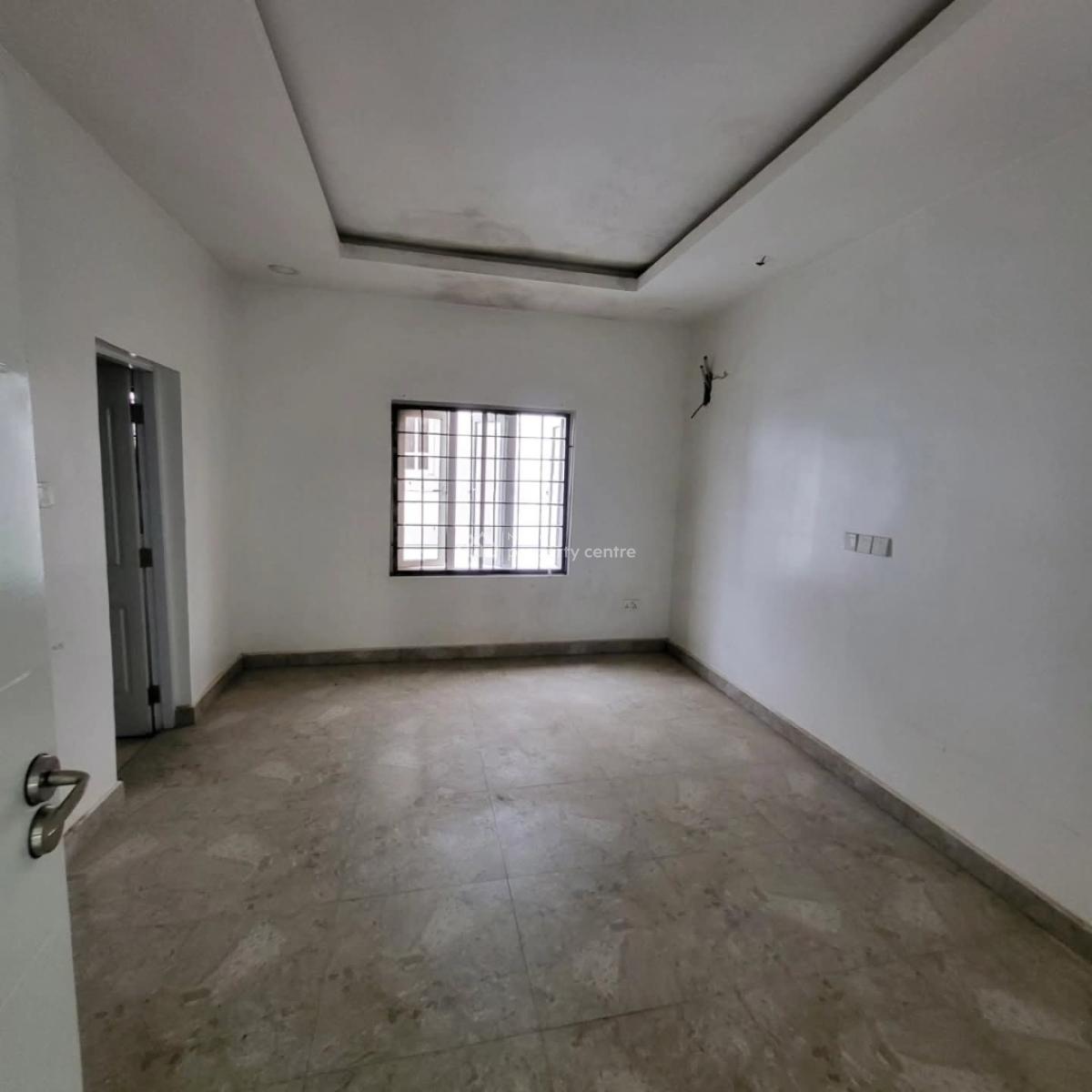 4 Bedrooms Terrace Duplex with a Room Bq, Guzape District, Abuja, Terraced Duplex for Sale