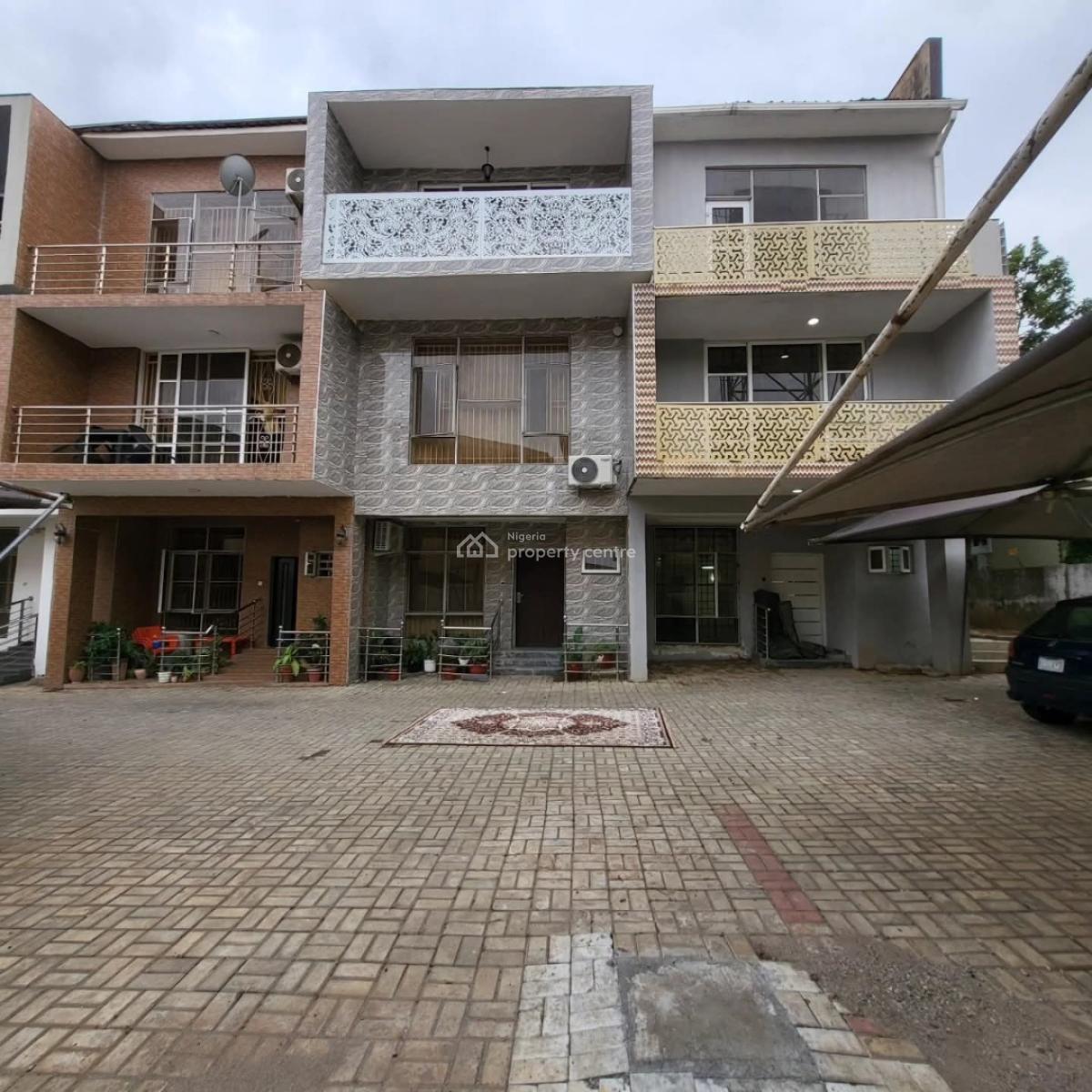 4 Bedrooms Terrace Duplex with a Room Bq, Guzape District, Abuja, Terraced Duplex for Sale