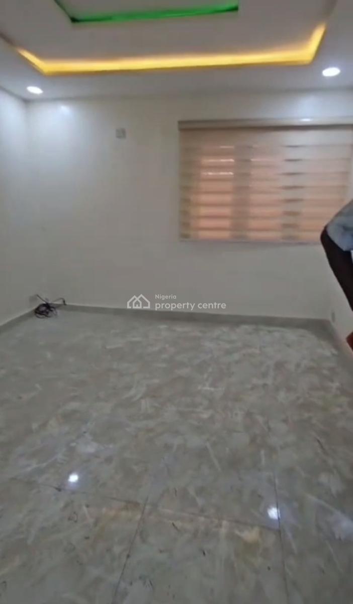 Lovely Serviced 3 Bedroom Apartment, Off, Ogunlana, Surulere, Lagos, Flat / Apartment for Sale