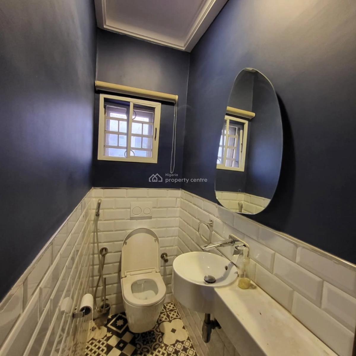 4 (four) Bedrooms Terrace Duplex with a Maid Room, Guzape District, Abuja, Detached Duplex for Sale