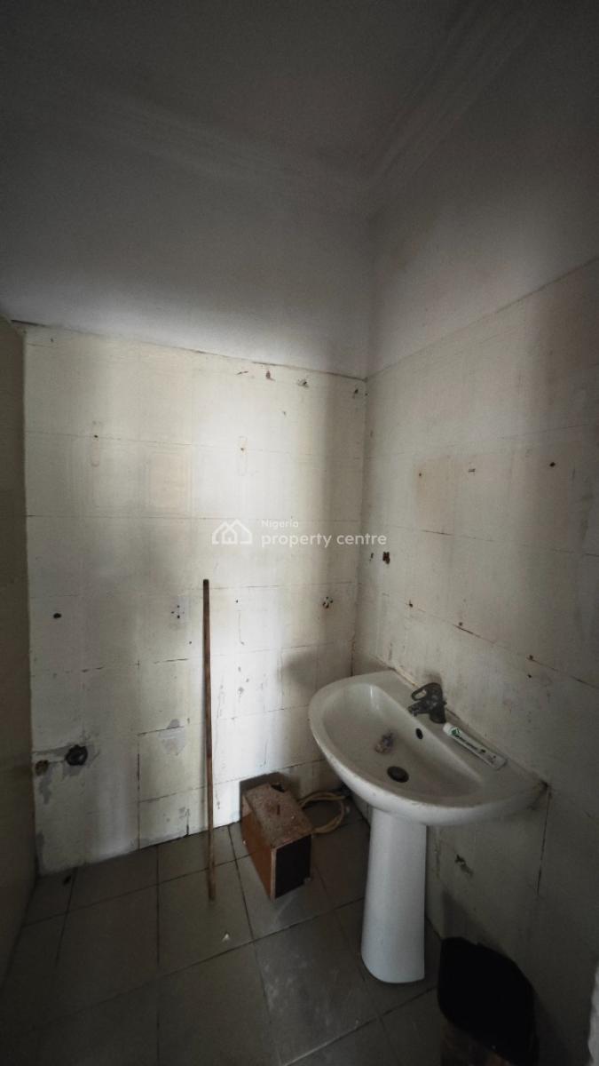 Serviced Mini Flat, Off Ligali Ayorinde, Victoria Island (vi), Lagos, Mini Flat (room and Parlour) for Rent