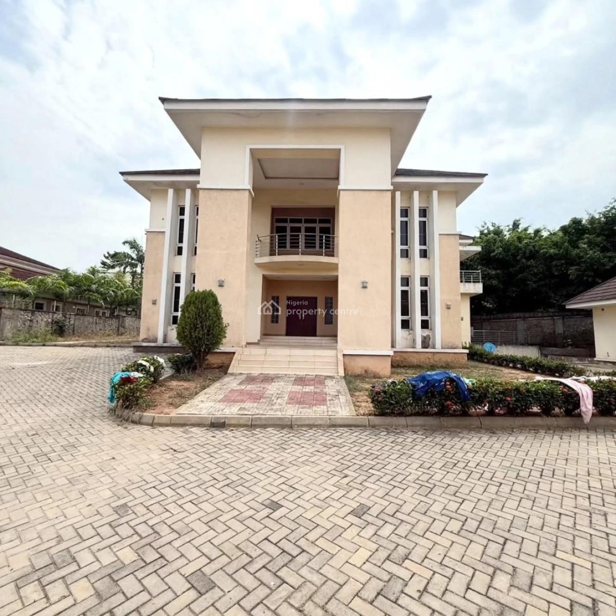 Spacious 4 Bedroom Terrace Duplex 1 Room Boys Quarters, Asokoro District, Abuja, Detached Duplex for Sale