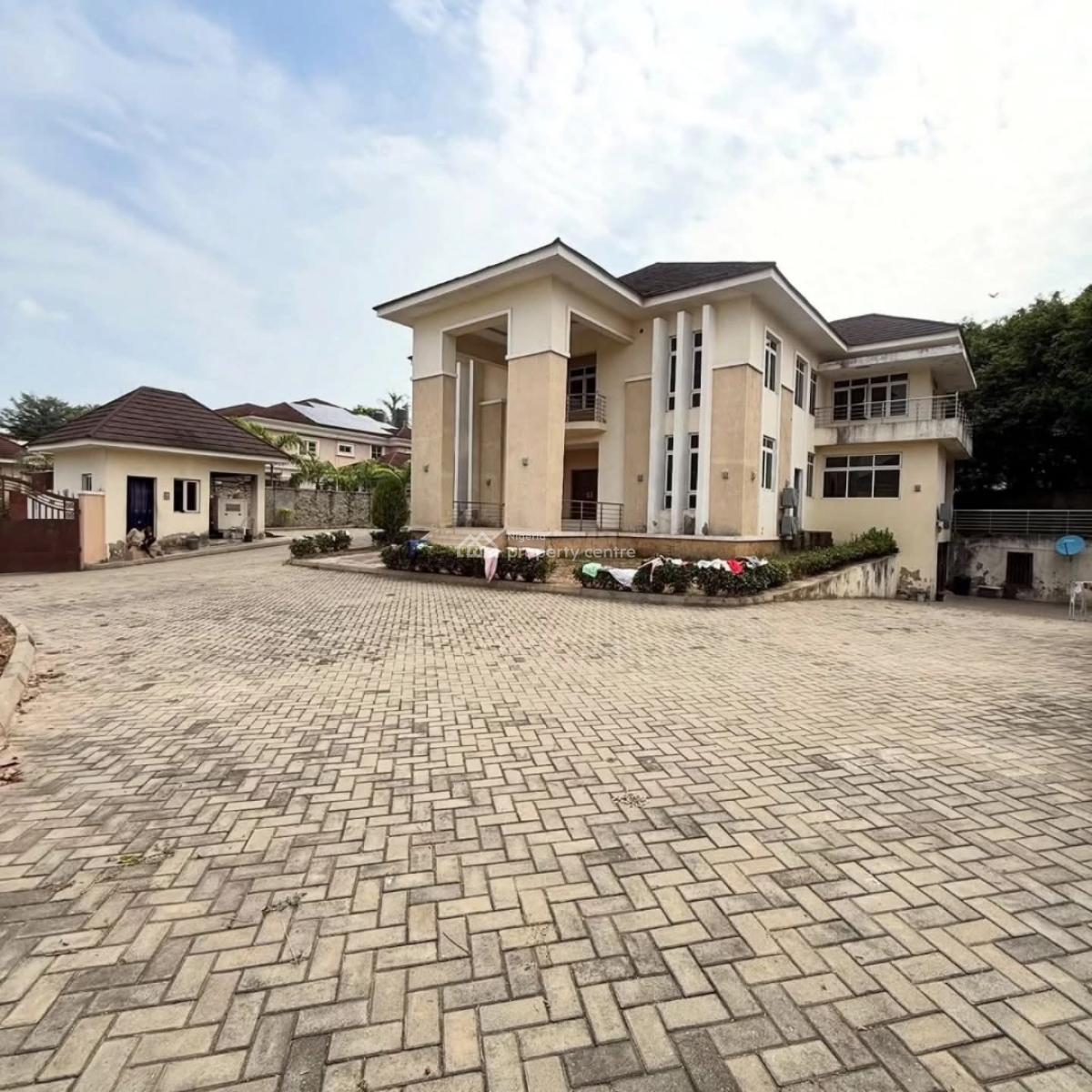 Spacious 4 Bedroom Terrace Duplex 1 Room Boys Quarters, Asokoro District, Abuja, Detached Duplex for Sale