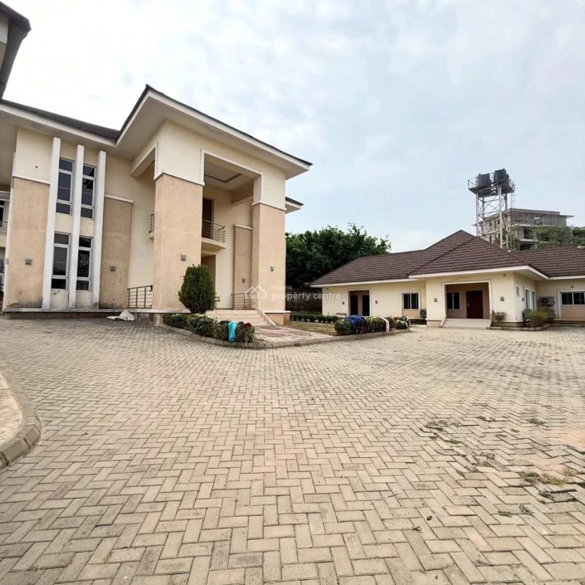 Spacious 4 Bedroom Terrace Duplex 1 Room Boys Quarters, Asokoro District, Abuja, Detached Duplex for Sale