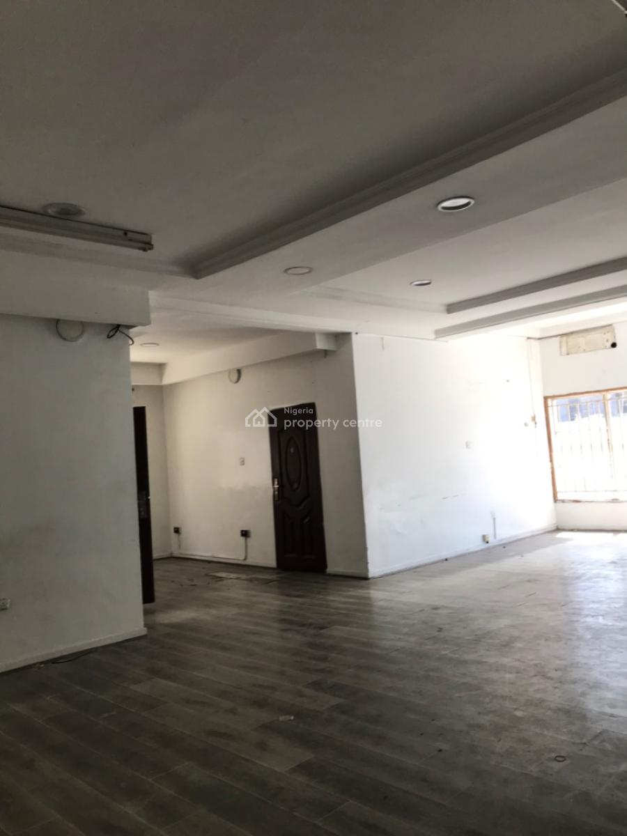 Standard 4 Bedroom Semi Detached  Commercial Property @lekki Phase 1, Lekki Phase 1, Lekki, Lagos, Semi-detached Duplex for Rent