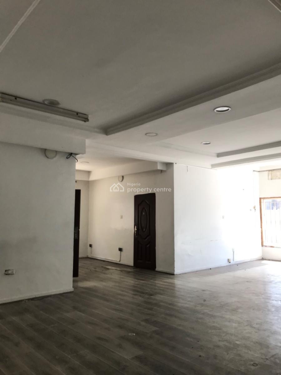 Standard 4 Bedroom Semi Detached  Commercial Property @lekki Phase 1, Lekki Phase 1, Lekki, Lagos, Semi-detached Duplex for Rent