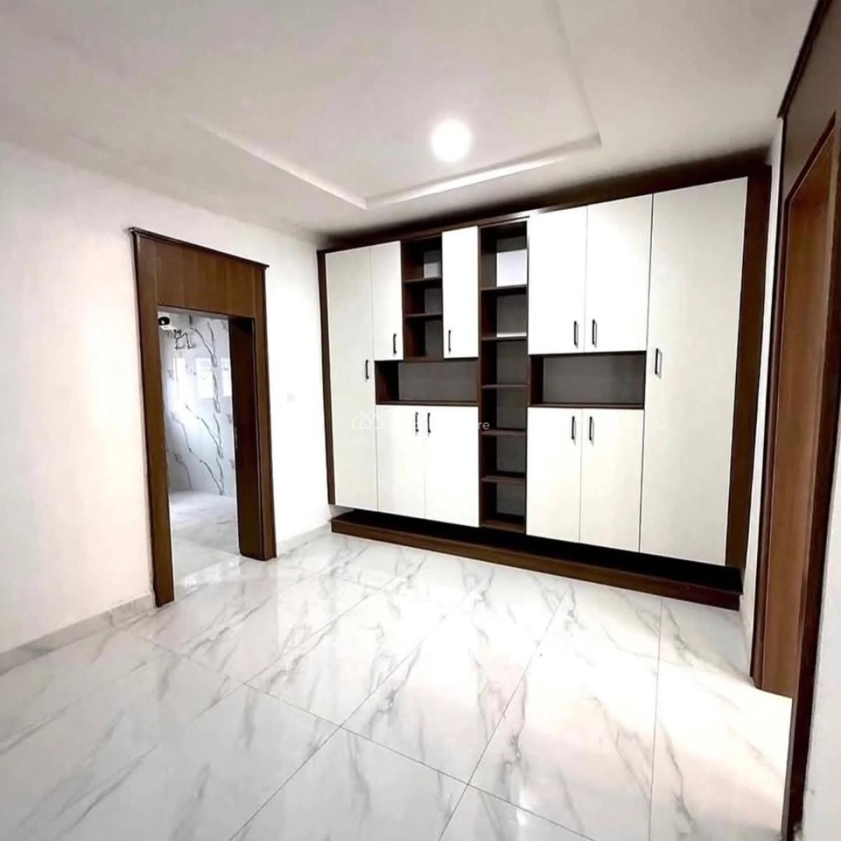 a Luxurious 6-bedroom Fully En-suite Duplex, Asokoro District, Abuja, Detached Duplex for Sale