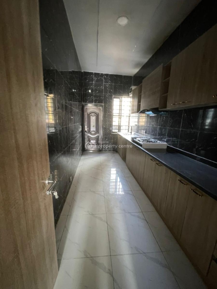 Luxury 4 Bedroom Duplex with Bq, Ikota Villa Estate, Lekki, Lagos, Semi-detached Duplex for Rent