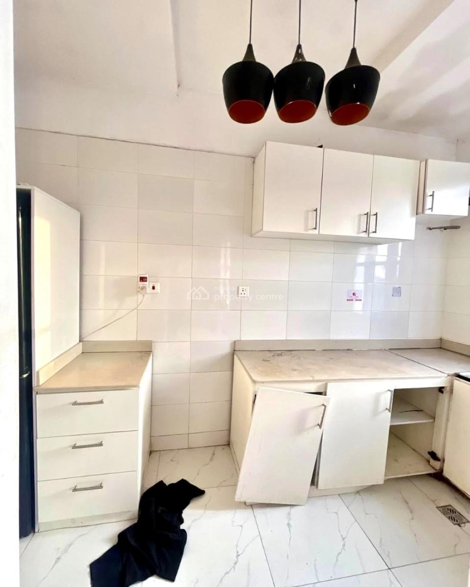 2 Bedroom Apartment, Ologolo, Lekki, Lagos, Flat / Apartment for Sale