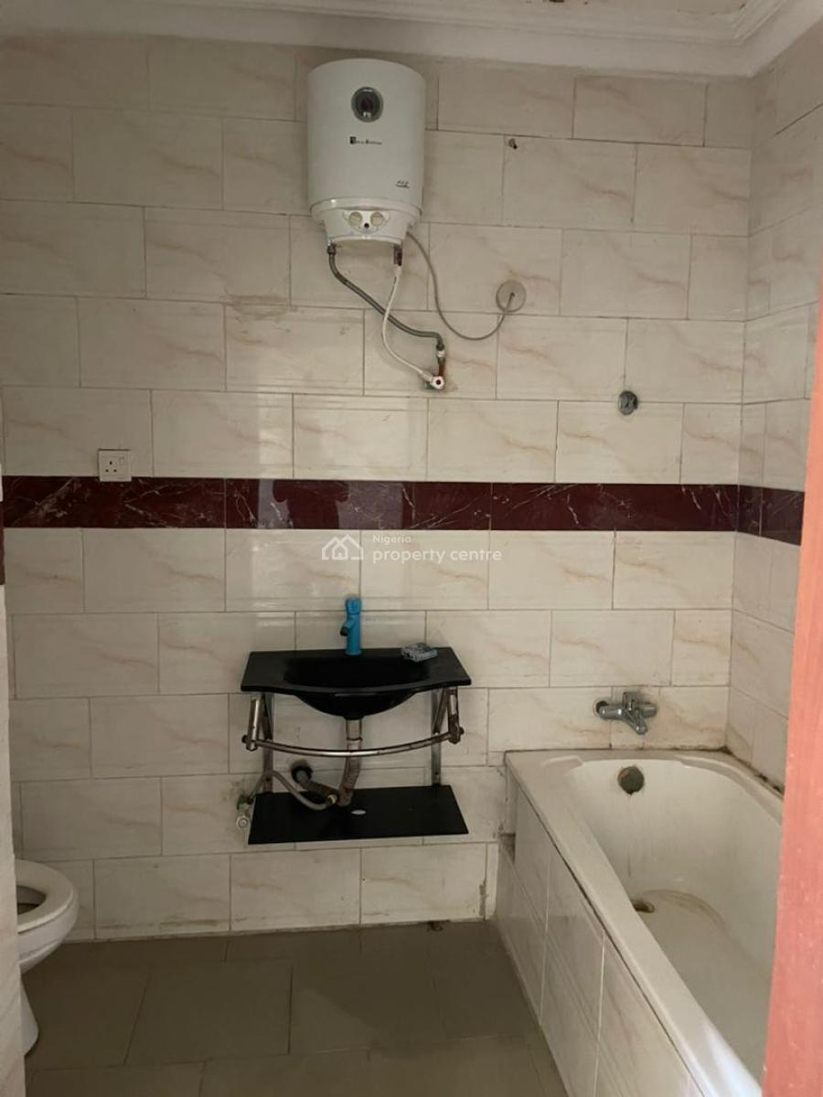 Clean 2bedroom Apartment, New Road By Alpha Beach ⛱️, Lekki, Lagos, Flat / Apartment for Rent