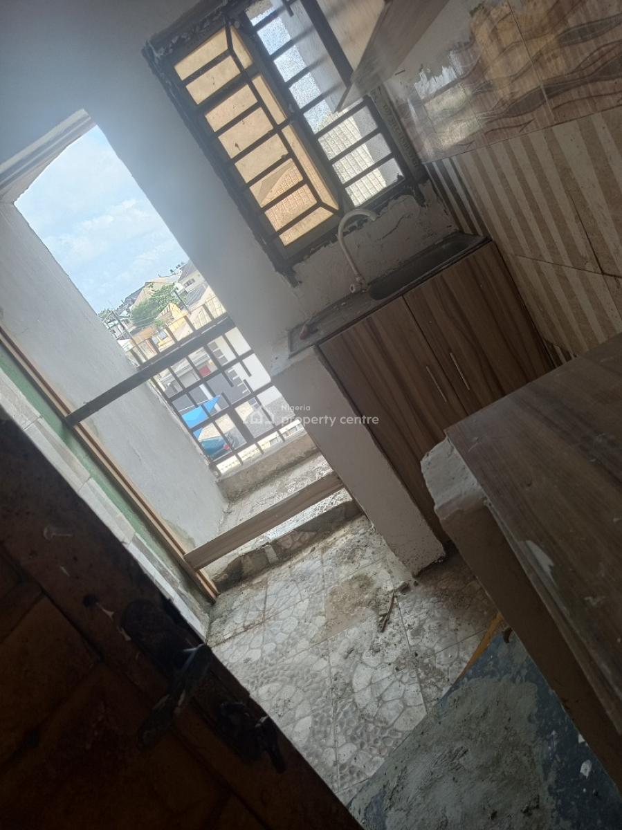 Renovated Room and Parlor Mini Flat Upstairs, Mobil Road Ilaje, Ilaje, Ajah, Lagos, Mini Flat (room and Parlour) for Rent