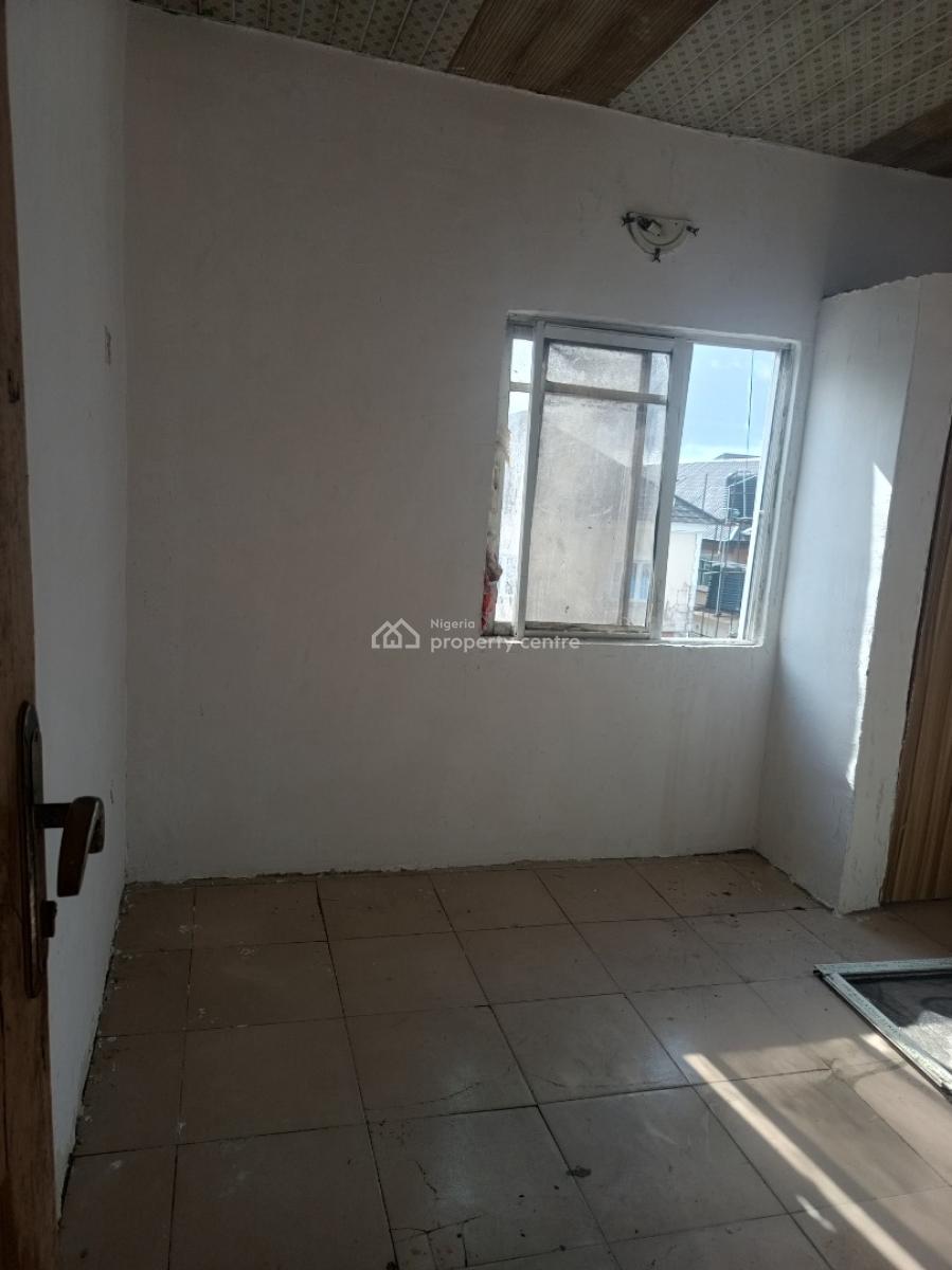 Renovated Room and Parlor Mini Flat Upstairs, Mobil Road Ilaje, Ilaje, Ajah, Lagos, Mini Flat (room and Parlour) for Rent