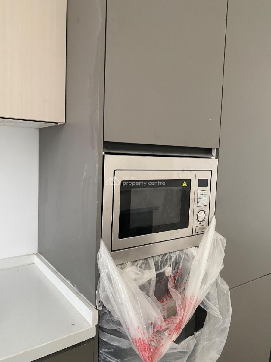 Luxury Three Bedroom Apartment, Lekki Phase 1, Lekki, Lagos, Flat / Apartment for Sale