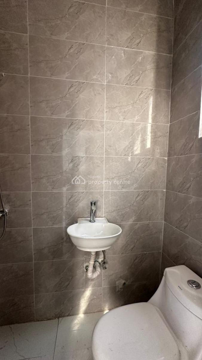 Luxury 4bedroom Terrace, General Paint Ajah, Lekki, Lagos, Terraced Duplex for Rent