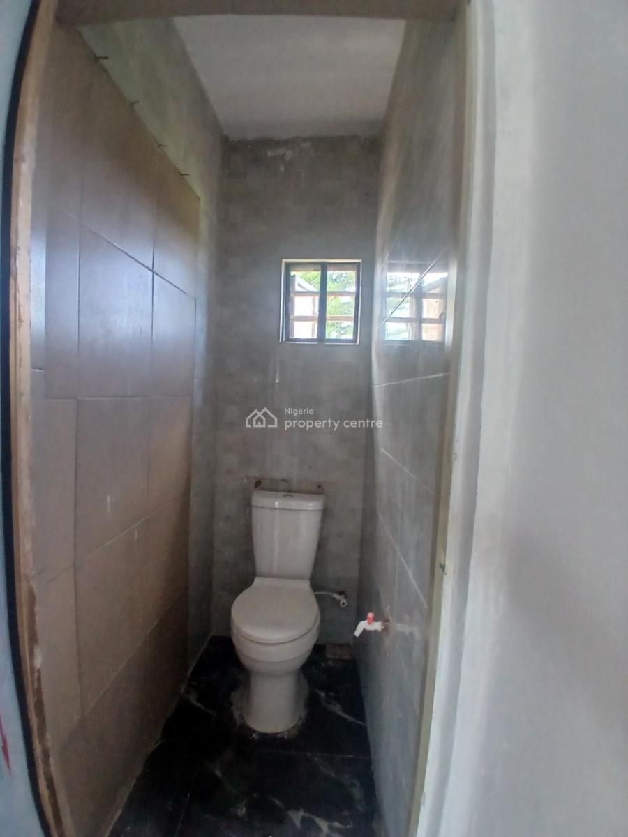 Self  Contained, Alashilla Estate Home of Royalty, Ogombo, Ajah, Lagos, Self Contain (single Rooms) for Rent