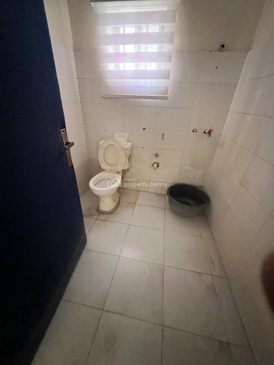Spacious Room and Parlour Selfcontain at Lekki Phase 1, Off Admiralty Road Lekki Phase 1, Lekki Phase 1, Lekki, Lagos, Mini Flat (room and Parlour) for Rent