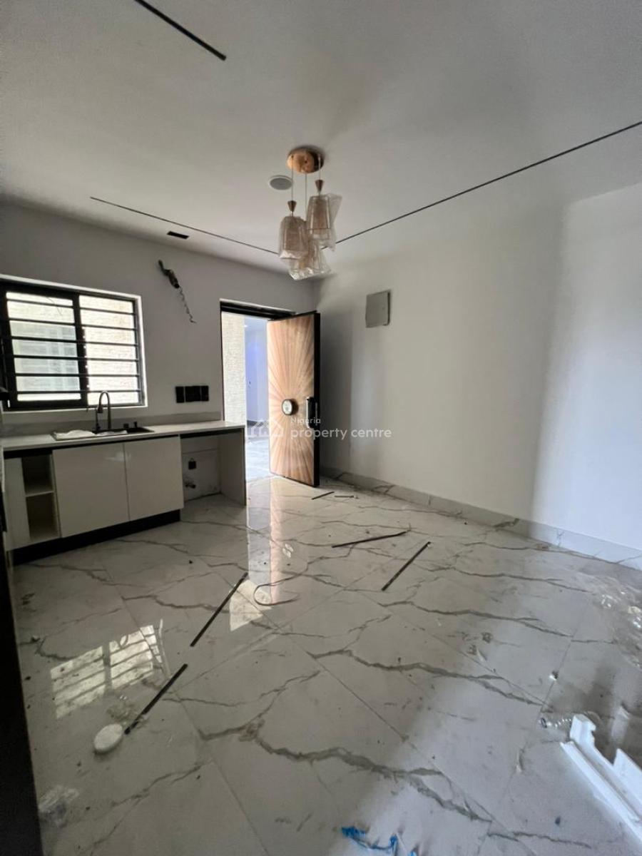 Classy 1 Bedroom Apartment with Pool, Gym, Elevator, Central Gas Sys, Lekki Phase 1, Lekki, Lagos, Flat / Apartment for Sale