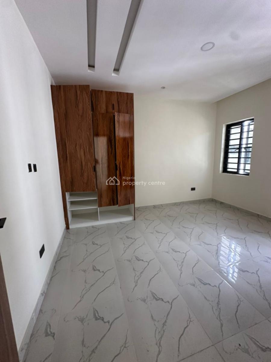 Lovely Luxury 2 Bed Apartment in a Secured Estate, Ologolo Road, Lekki., Lekki, Lagos, Flat / Apartment for Rent