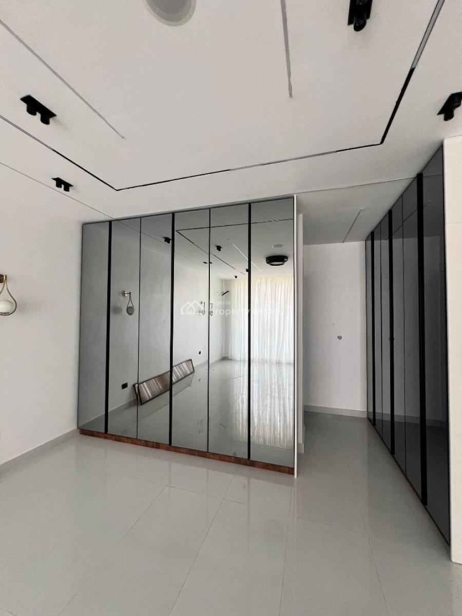 Contemporary Self Compound 5 Bed Terrace + Pool, Automated Home & Bq, Lekki Phase 1, Lekki, Lagos, Terraced Duplex for Sale