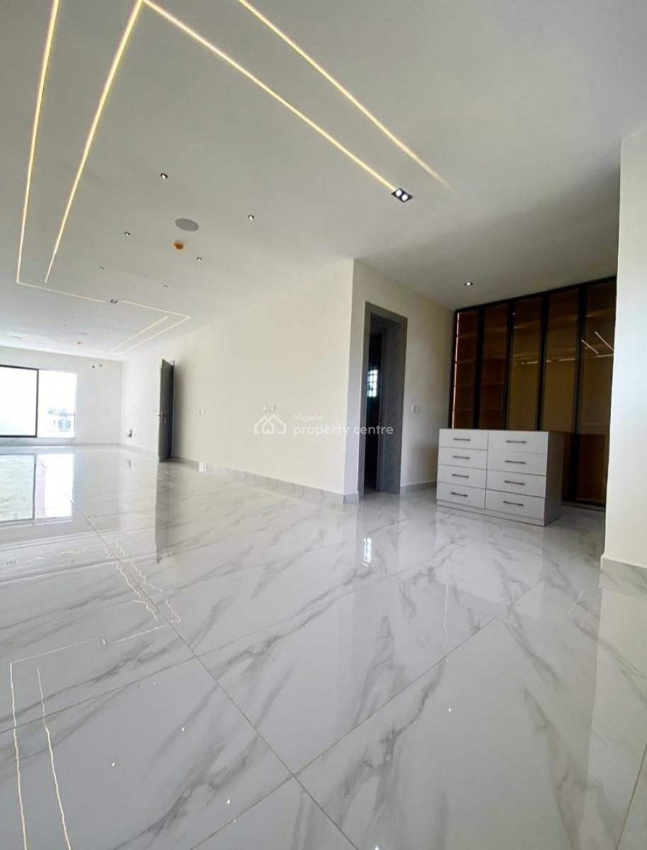 4 Bedroom Unit with a Bq, Ikota Lekki, Lekki, Lagos, Terraced Duplex for Sale