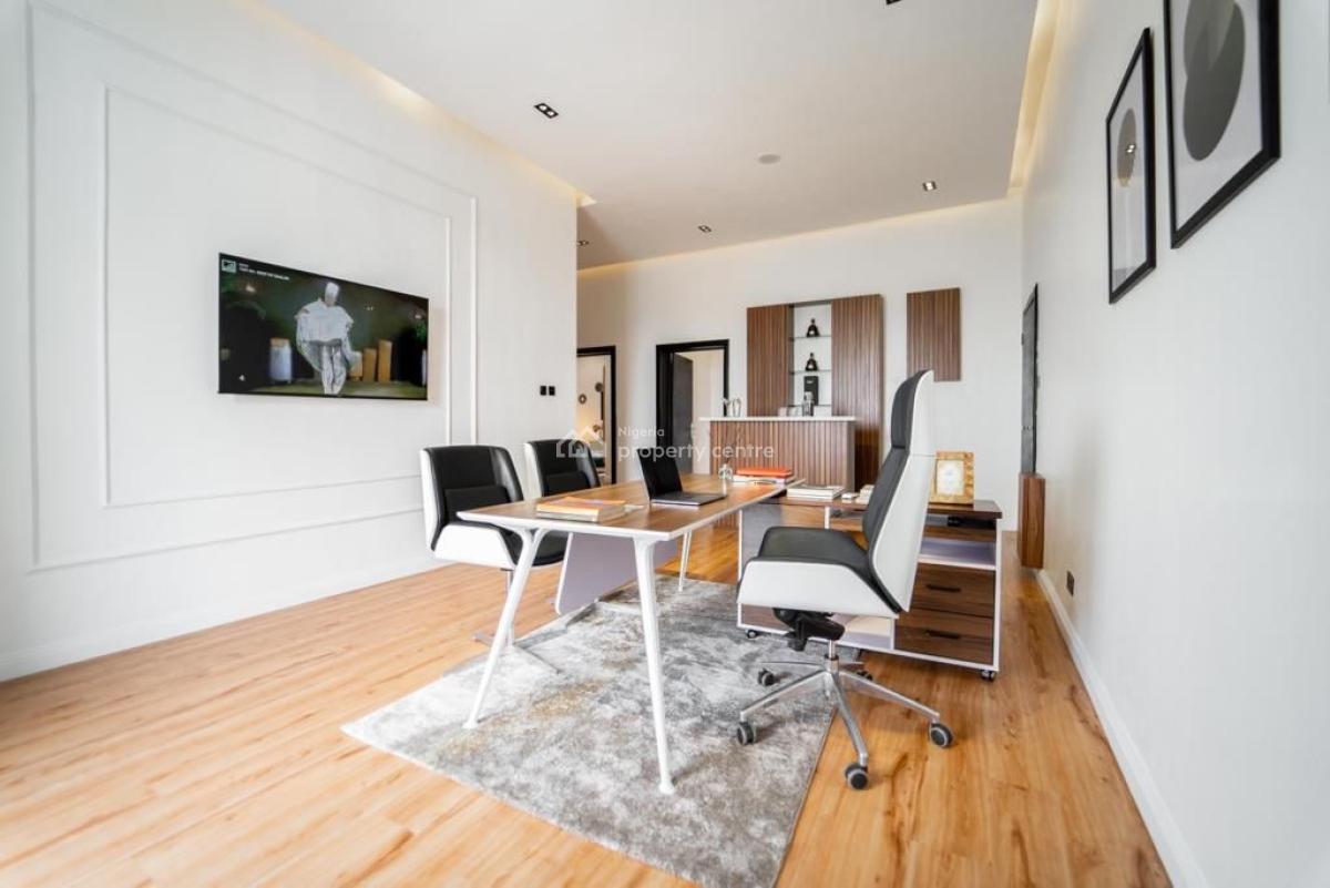Luxurious 4 Bedrooms Penthouse with Pool, Off Bourdillon Road, Ikoyi, Lagos, Flat / Apartment Short Let