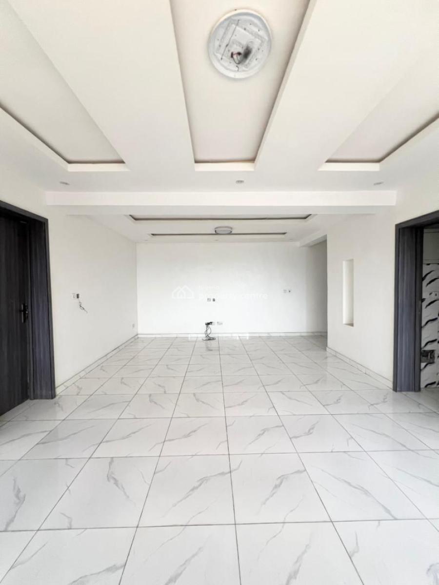 Exquisite 2 Bedroom Apartment with Elevator in a Well Secured Area, Ikate, Lekki, Lagos, Flat / Apartment for Sale
