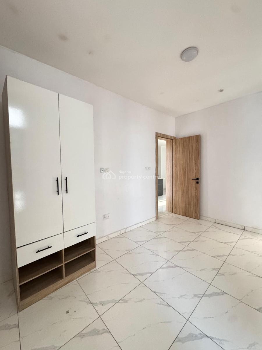 Affordable 2 Bedroom Apartment in a Well Secured Area, Ikate, Lekki, Lagos, Flat / Apartment for Sale