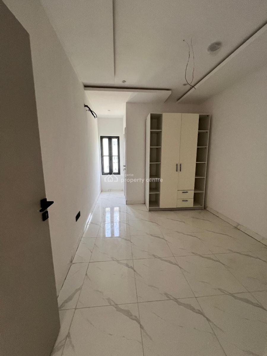 Pristine 2 Bedroom Apartment with Pool & Gym in a Secure Location, Ikate, Lekki, Lagos, Flat / Apartment for Sale