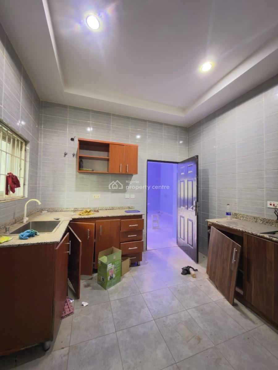 Newly Vacated 3 Bedroom Fully Detached Bungalow + Bq, Dantata Estate, Kubwa, Abuja, Detached Bungalow for Rent