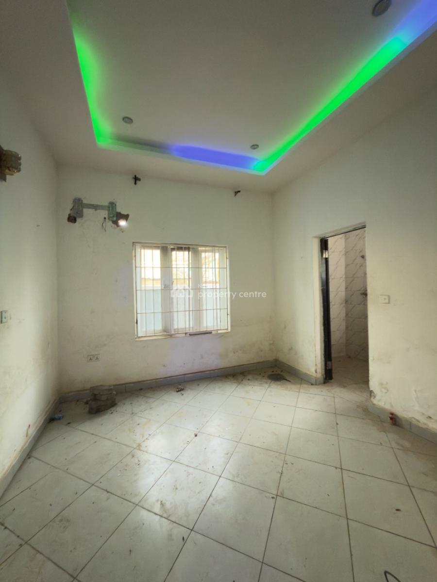 Newly Vacated 3 Bedroom Fully Detached Bungalow + Bq, Dantata Estate, Kubwa, Abuja, Detached Bungalow for Rent