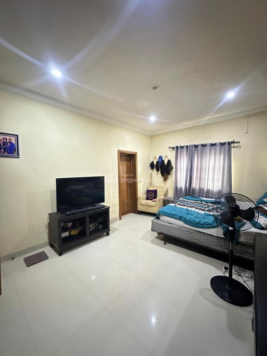 Spacious Luxury 3 Bedroom Apartment with in a  Serene Environment, Lekki, Lekki Phase 1, Lekki, Lagos, Flat / Apartment for Sale