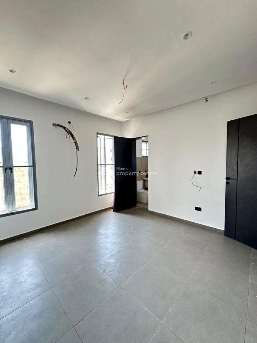 Strategic Luxury Spacious 4 Bedroom Terrace Duplex with Bq, Lekki Phase 1, Lekki, Lagos, Terraced Duplex for Sale