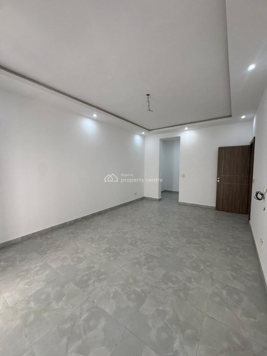 Spacious 3 Bedroom Apartment Bq, Lekki, Lagos, Block of Flats for Sale