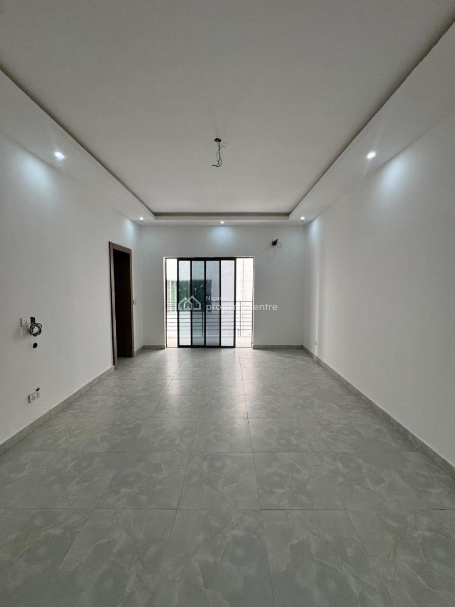 Spacious 3 Bedroom Apartment Bq, Lekki, Lagos, Block of Flats for Sale