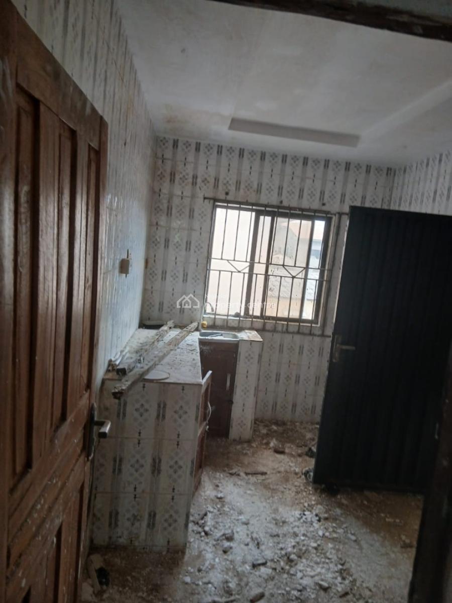 Renovated 3 Bedroom Flat, Omole Phase2 1 2nd Gate, Ojodu, Lagos, Flat / Apartment for Rent