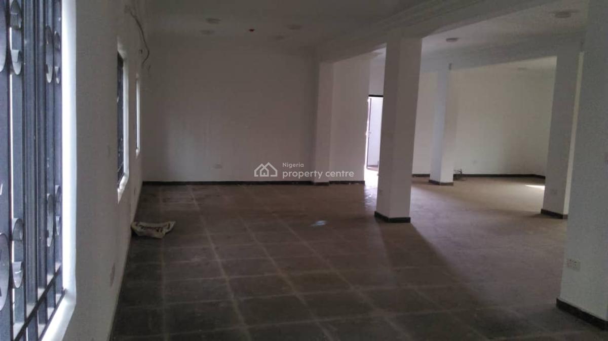 Standard and Spacious Office Space  in Benin, First East Circular, Benin City,edo State, Benin, Oredo, Edo, Office Space for Rent