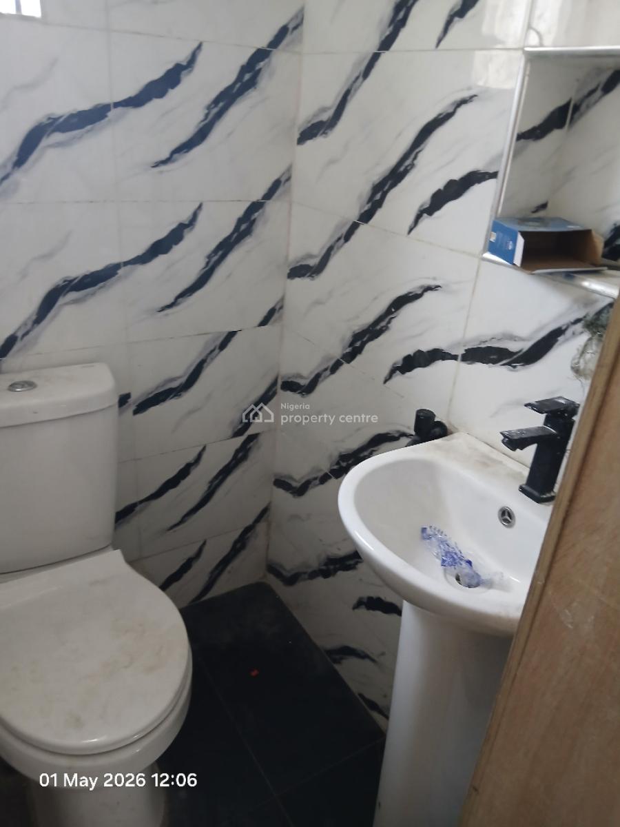 a Newly Built Spacious 2 Bedroom Flat Ensuite, in an Estate, Saint Agnes, Yaba, Lagos, Flat / Apartment for Rent