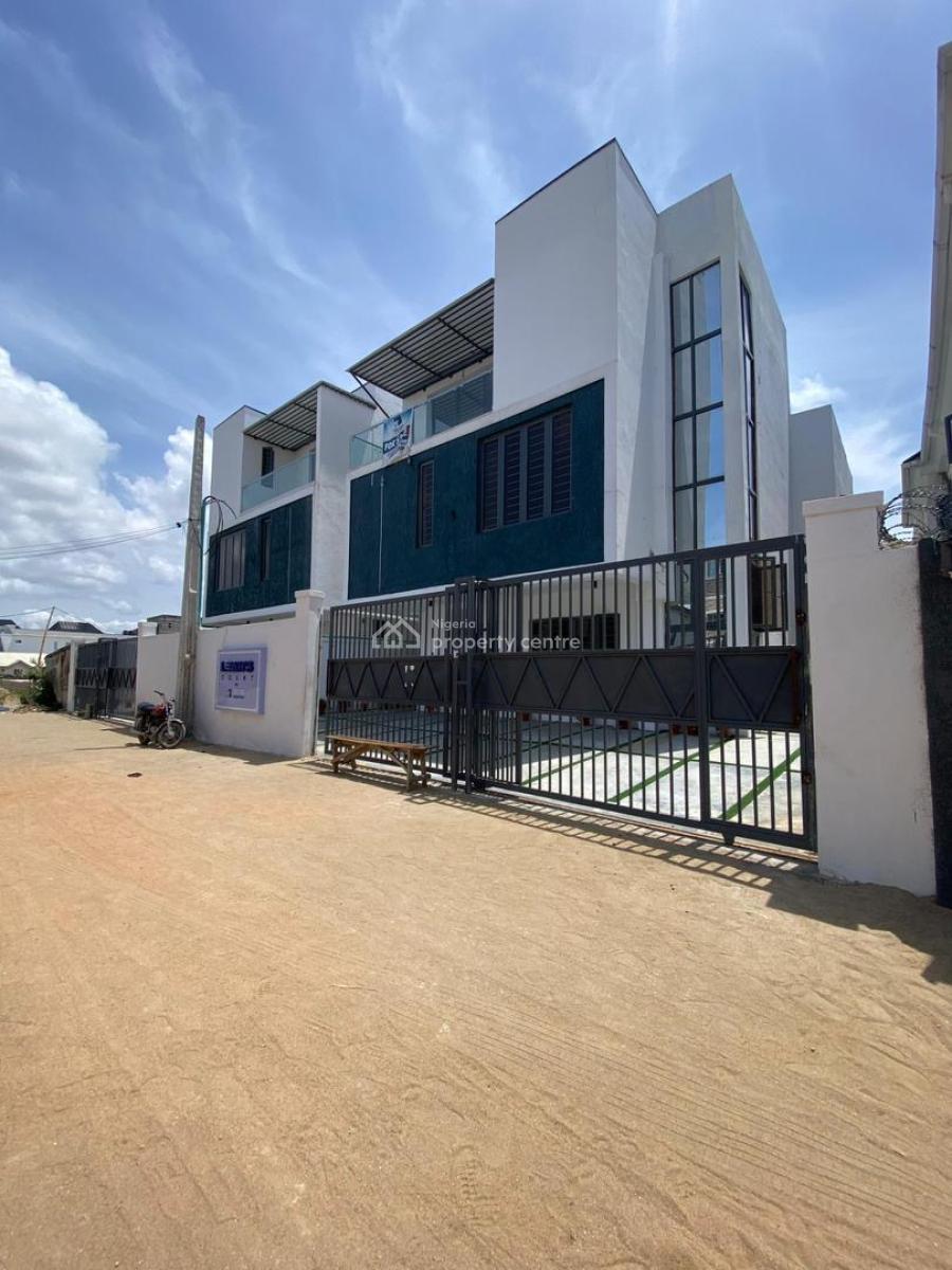 Spacious and Fantastic Entrance with 4 Bedroom Fully Detached Duplex, Lekki, Ologolo, Lekki, Lagos, Detached Duplex for Sale