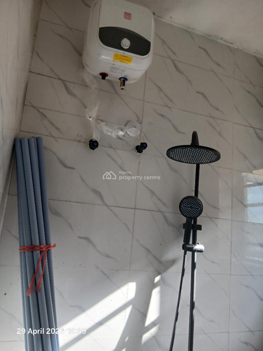a Newly Build 2 Bedroom Flat Ensuite, Fola Agoro, Yaba, Lagos, Flat / Apartment for Rent